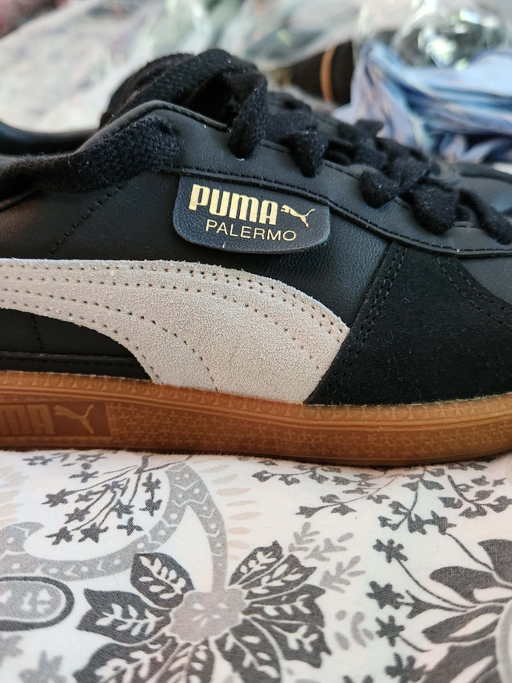 Puma Palermo Classic Leather Sneaker - Black with Gum Sole